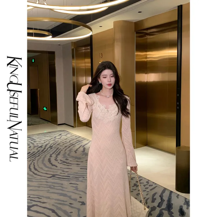 KUN【月下恋人】约会女神 粉色菱形格针织蕾丝长款秋冬收身连衣裙