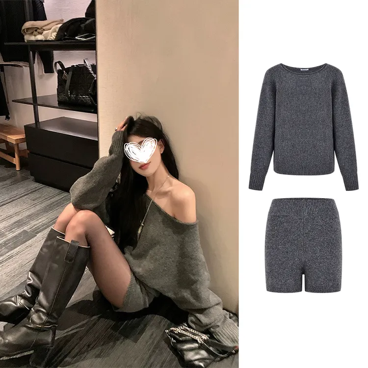 2025韩版秋季新款一字肩毛衣套装蝙蝠袖上衣坑条纹短裤两件套女
