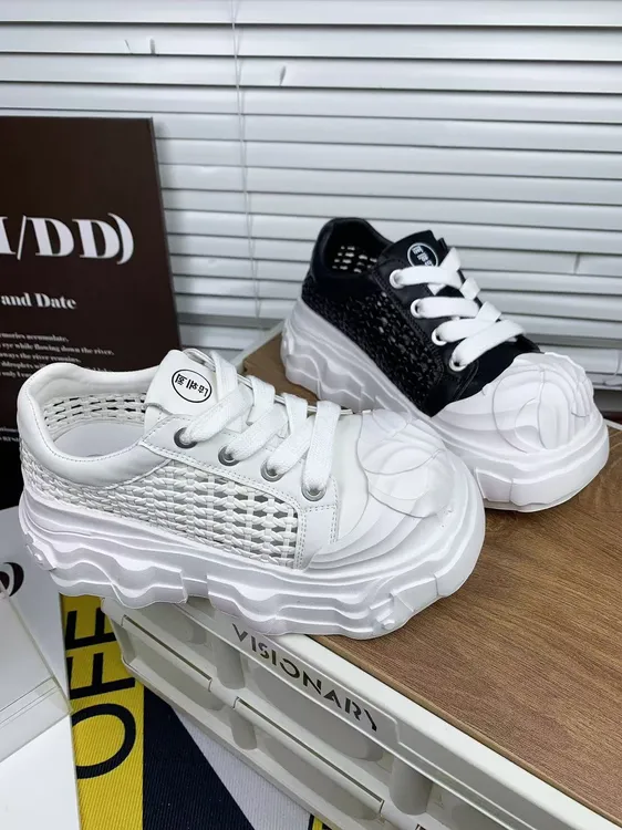 2025新款百搭厚底增高贝壳头溶解鞋女休闲运动板鞋编织透气孔网鞋