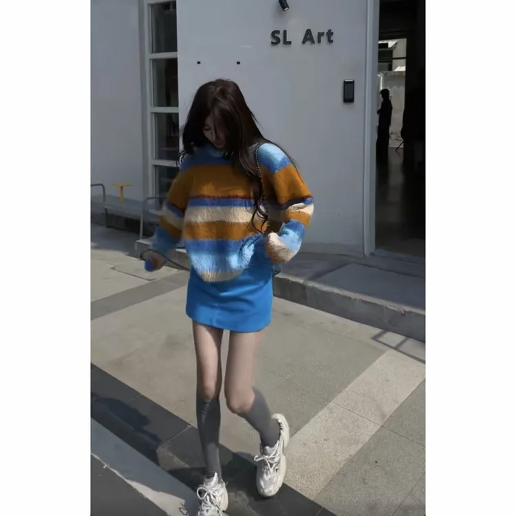 秋冬穿搭一整套女2026新款小香风条纹针织衫高腰短裙半身裙两件套