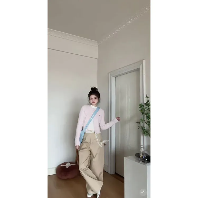 一整套穿搭高级感韩系长袖针织衫外套配短袖上衣显瘦直筒休闲裤