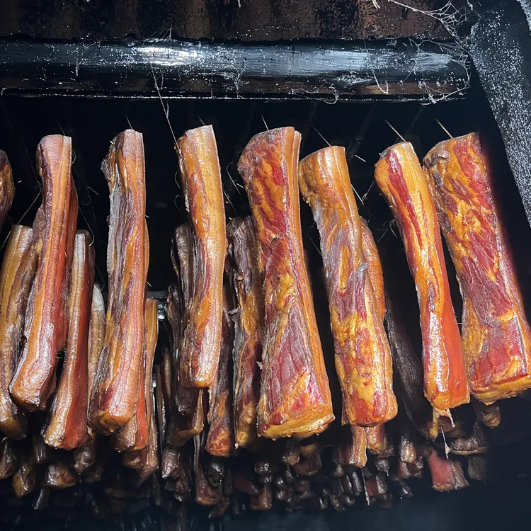 庞掌柜推荐正宗四川农家手工腌制烟熏腊肉咸香腊肉净含量500克