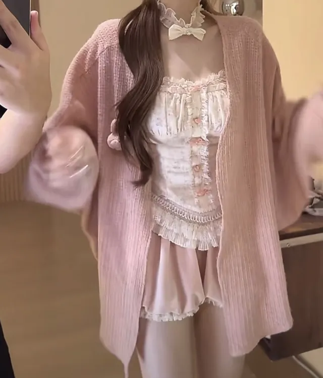 蜜桃马卡龙 秋季新款甜美可爱慵懒公主风设计款上衣花苞短裤开衫