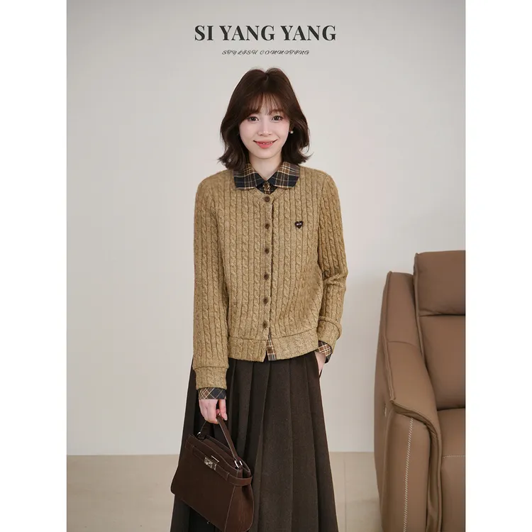 斯洋洋SIYANG冬季翻领设计通勤减龄针织假两件上衣SY511A060SYY