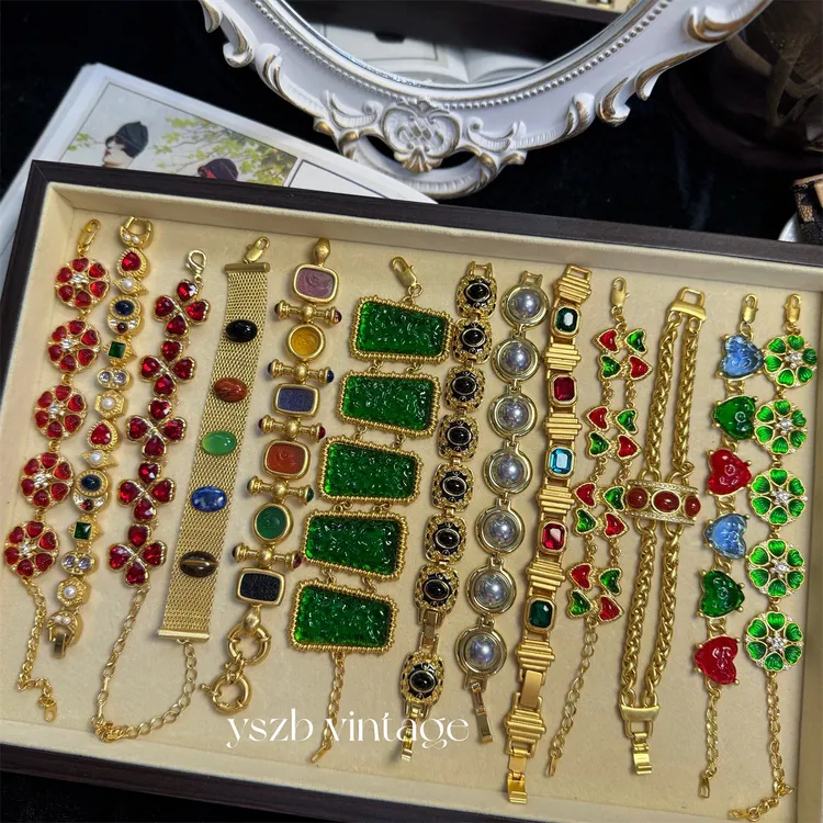 铜合金琉璃手链 复古Vintage琉璃石头彩色爱心花朵人像质感手链