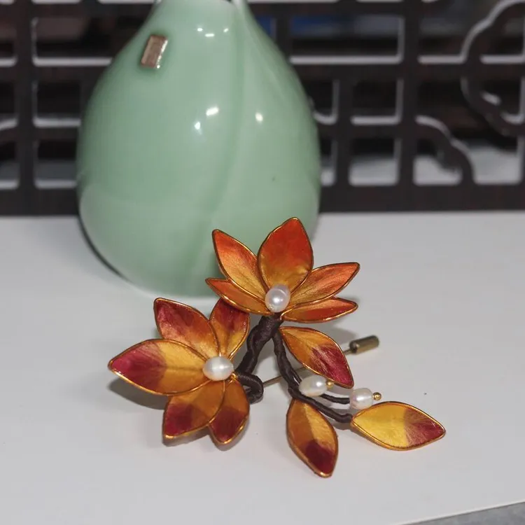 锌合金仿珍珠胸针 非遗绒花国风汉服枫叶胸针发饰古风配饰成品