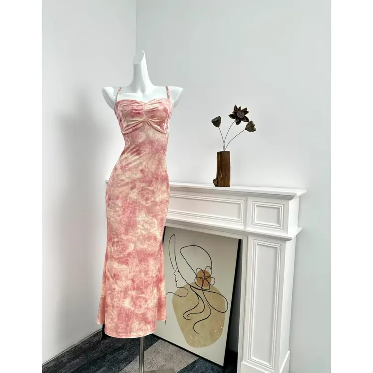 【大表哥推荐】高级法式显瘦修身日常丝绒网纱吊带连衣裙长款