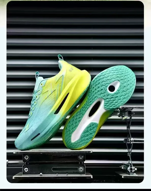 新款休闲运动鞋  编码100-299