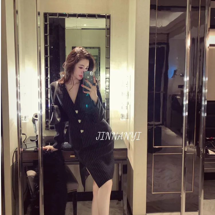 金南一Vintage经典复古通勤条纹外套+开叉短裙套装0202411231