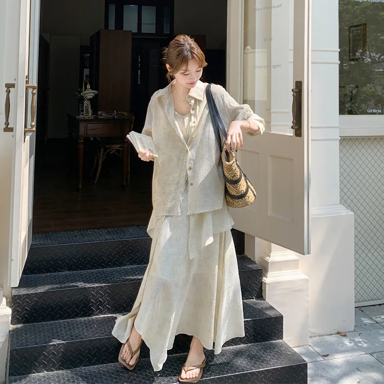 轻奢法式氛围感套装裙女2025夏季新款松弛感穿搭衬衫吊带裙两件套