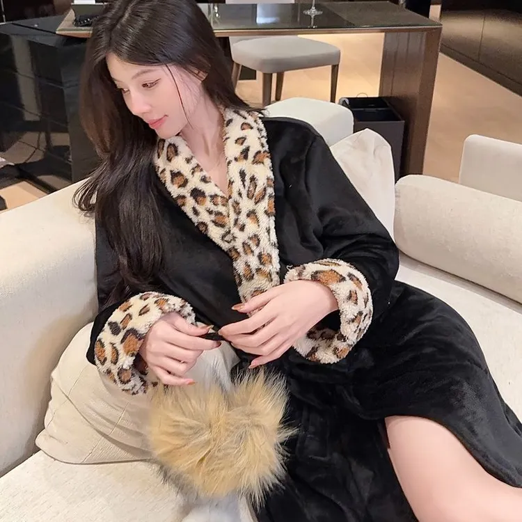 豹纹绒款睡袍睡衣女爆款2025新款秋冬季加绒加厚双面法兰绒家居服