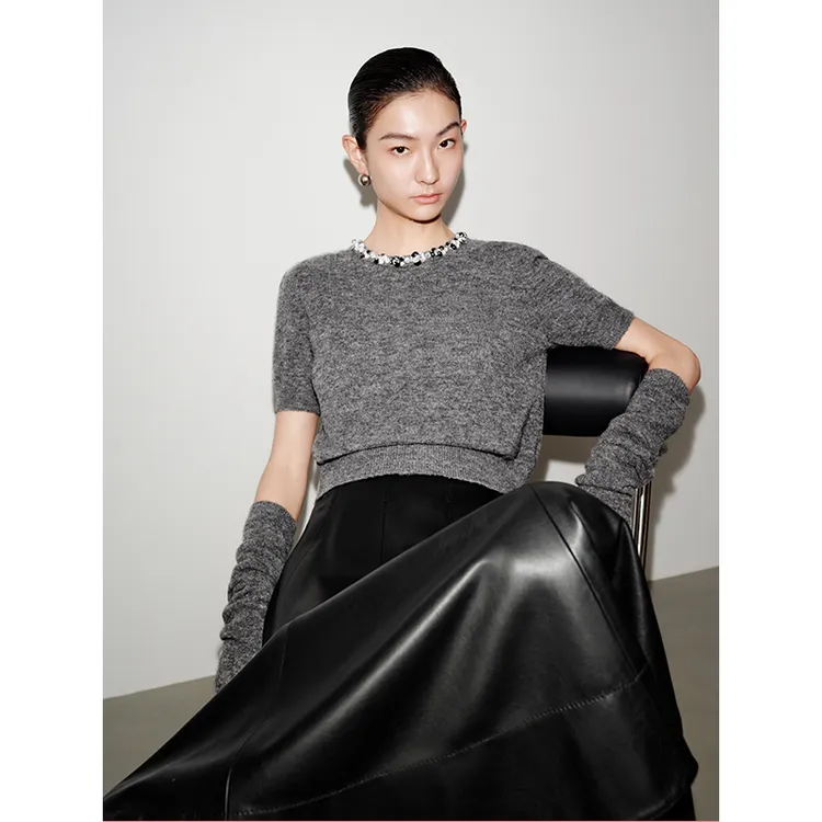 【毛衫】【商场同款新品】艾诺丝雅诗 柔软细腻修身开衫  AR804154