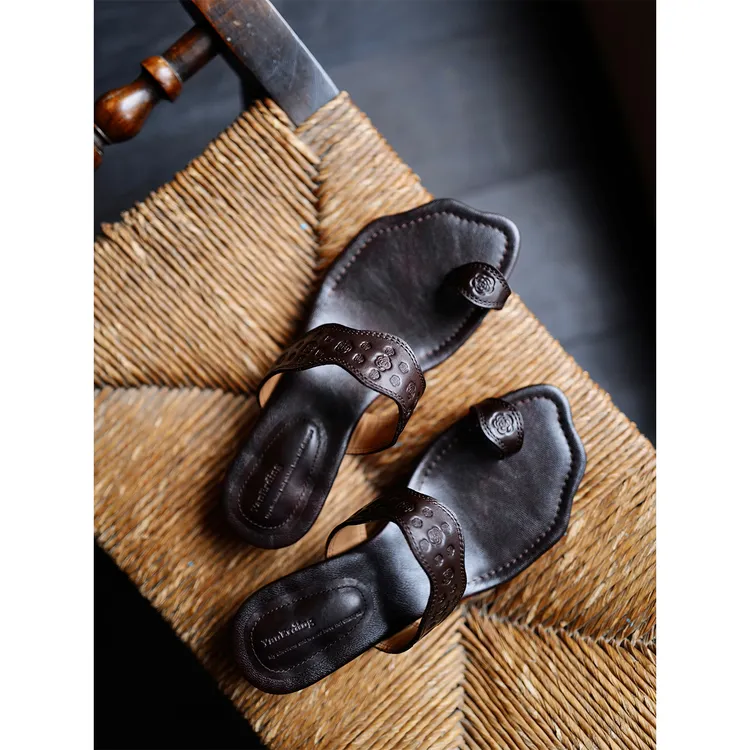 言二丁泥生花·花神｜纯手工立体铜模皮革印花工艺防滑凉拖和凉鞋