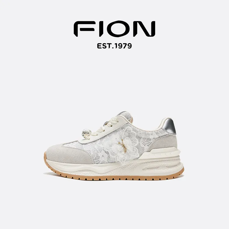 Fion/菲安妮女鞋2025春季新款休闲板鞋厚底透气印花小白鞋轻奢