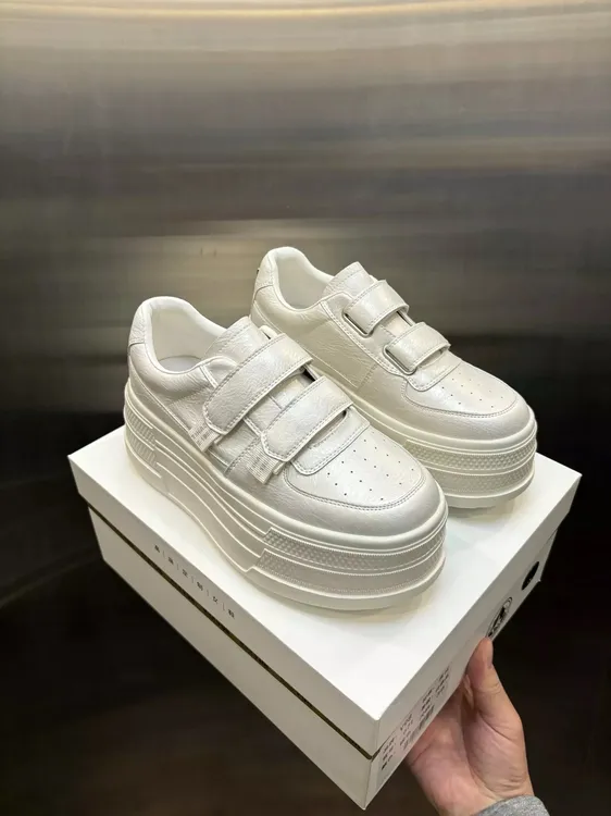 V98魔术贴厚底小白鞋女真皮小个子增高6.5cm松糕底运动休闲鞋