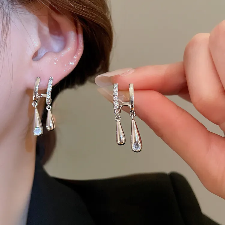 铜合金耳饰 925银针多耳洞设计感水滴耳坠微镶水钻简约气质耳钉女