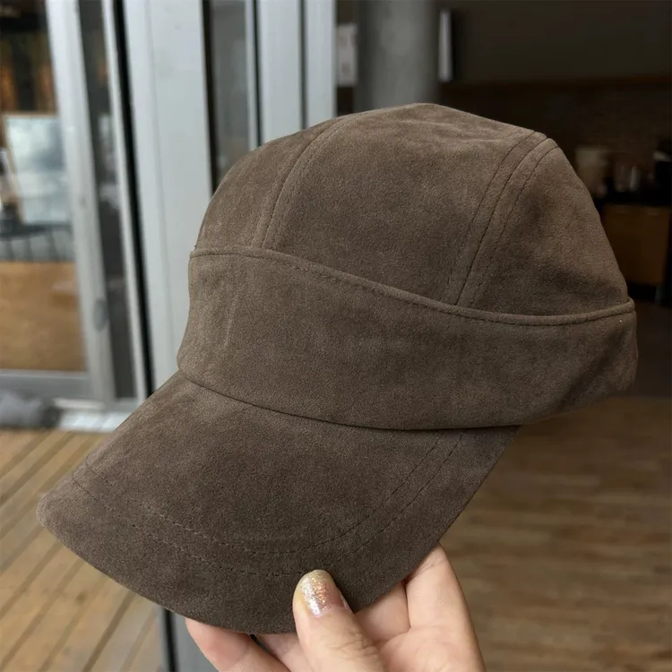 2025新款鹿皮绒面纯色显脸小棒球帽女韩国秋冬季休闲百搭鸭舌帽