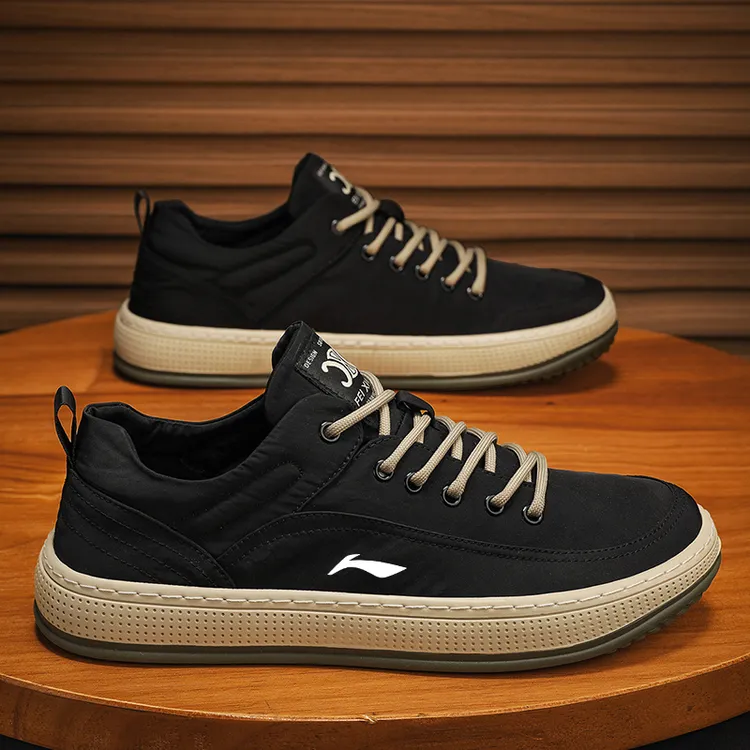 品牌断码鞋柜男鞋舒适透气夏季男2025运动新款百搭潮鞋板鞋一脚蹬