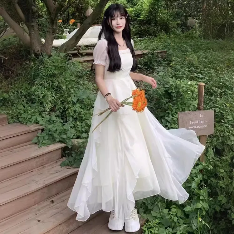 法式白月光初恋轻奢茶歇公主裙小众设计感方领收腰法式温柔长裙女