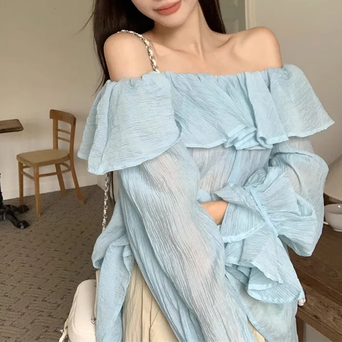 法式露肩一字领褶皱衬衫女春夏新款时尚宽松休闲薄款荷叶边短袖上