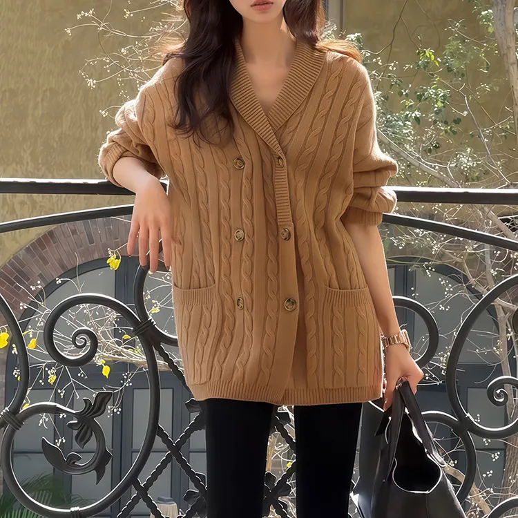 法式时尚复古高级感宽松慵懒风毛衣女装秋冬V领翻领双排扣针织衫