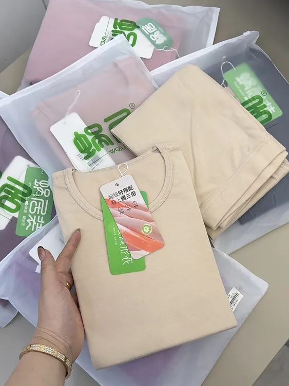 蜗居保暖内衣套装冬季长袖圆领女士保暖套装加绒常规女款无痕春秋