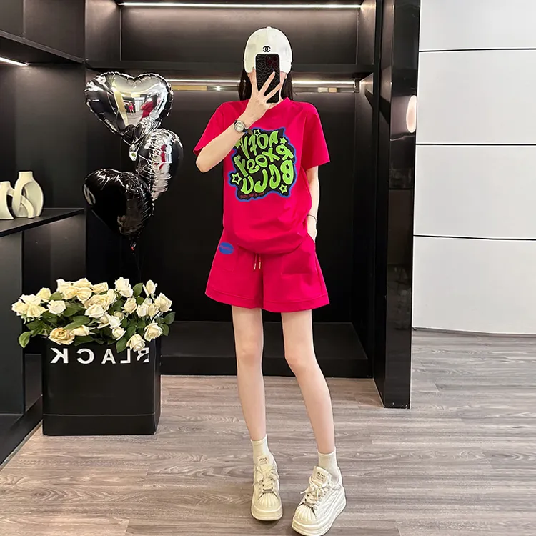 2025夏季新款红色短袖t恤短裤休闲运动套装女高级感时尚减龄显瘦
