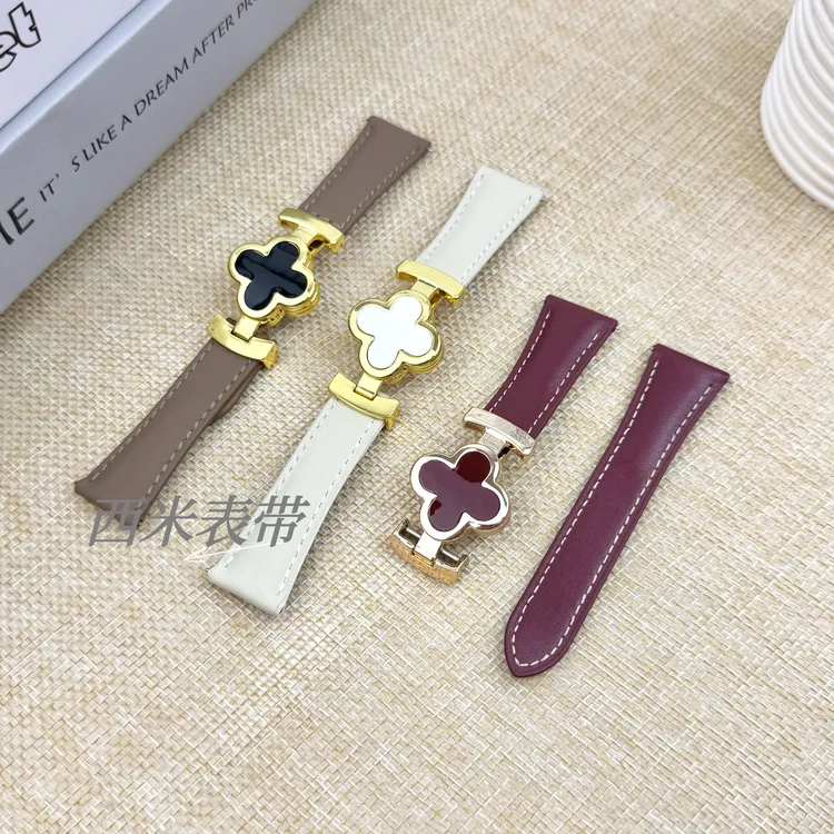 适用华为GT5四叶草磁吸扣GT4真皮轻奢女款表带watch5软皮GT3秋冬