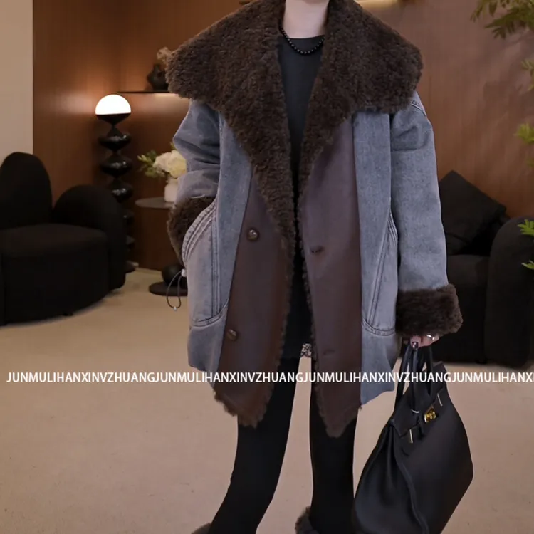 《君沐礼》冬季潮品90白鸭绒牛仔拼接皮毛一体中长款牛仔羽绒服外套