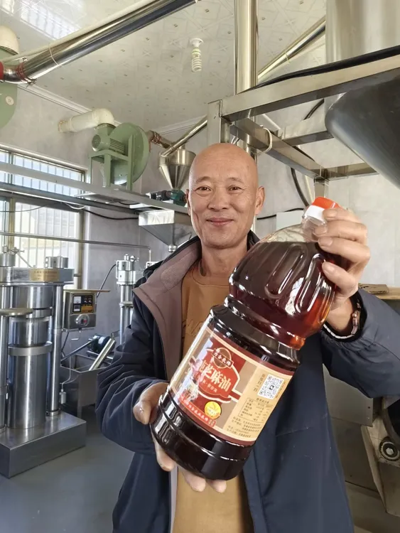 为合2.5升纯芝麻油 