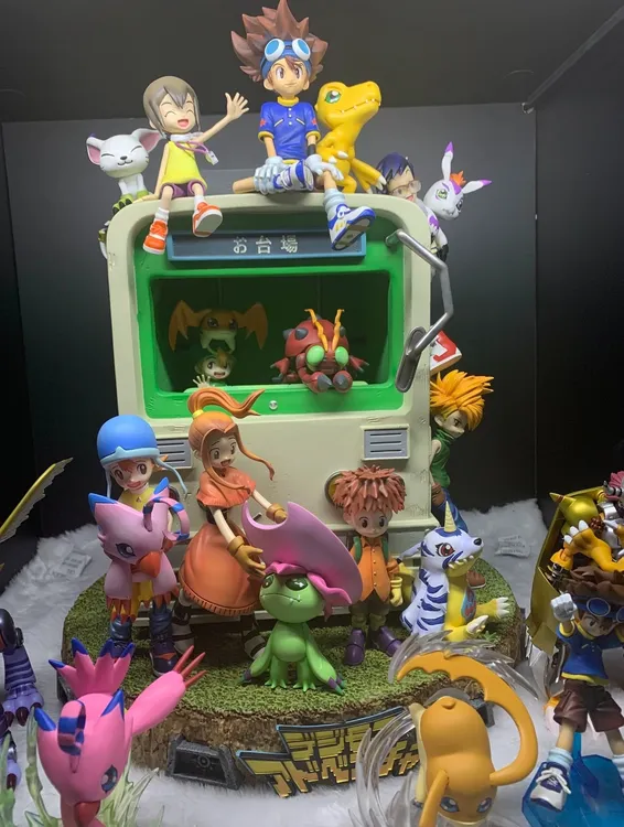 动漫手办雕像模型摆件玩具gk数码宝贝全家福初的记忆帅可动发光