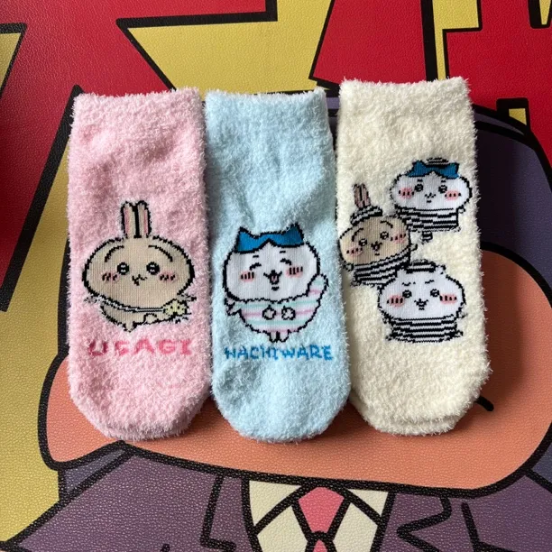chiikawa吉伊卡哇自嘲熊小八乌萨奇毛绒短袜