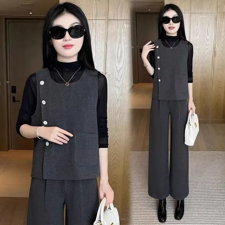 时尚套装女2025秋季新款时髦洋气半高领打底衫马甲阔腿裤三件套潮