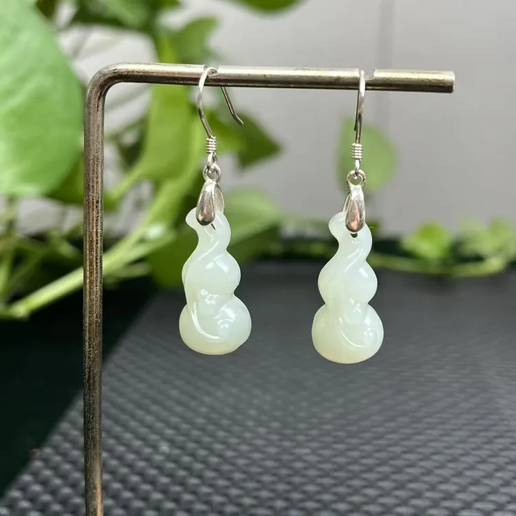 天然珠宝玉石天然（优+级）和田玉（福禄）耳坠s925纯银耳钩耳饰