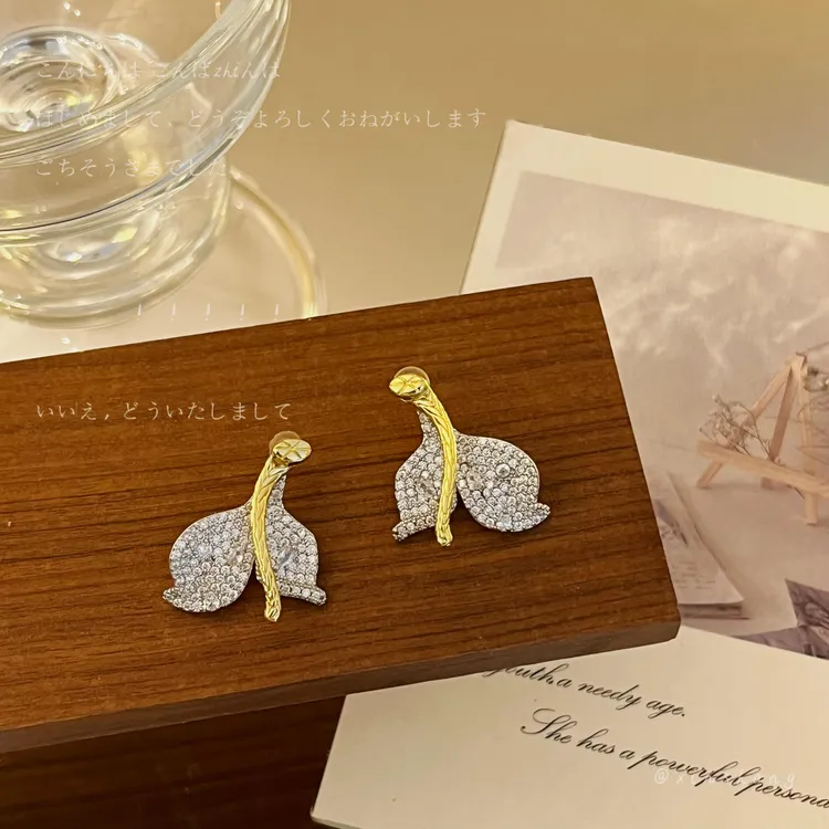 铜合金锆石耳饰 【魅惑】新款闪钻树叶耳钉两戴款耳饰百搭精致