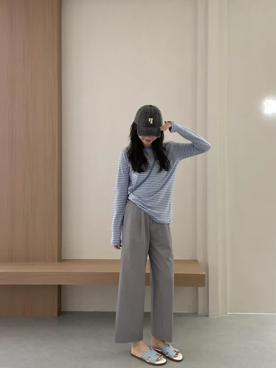 2025早秋新款韩系蓝色条纹防晒正肩长袖T恤别致上衣百搭休闲短裤