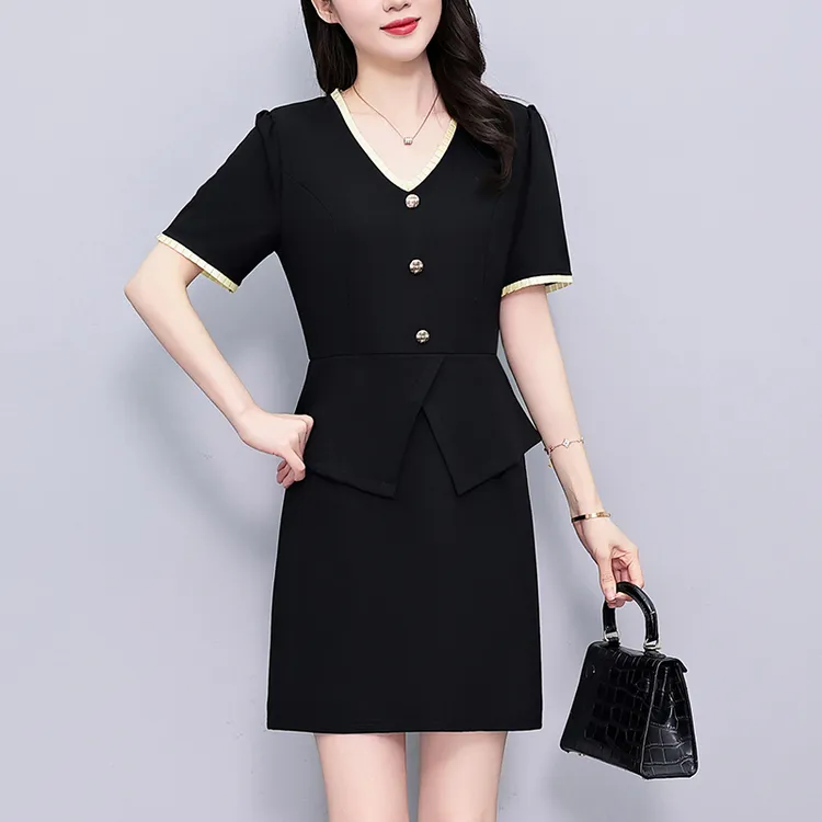 黑色短裙大码女装胖mm时尚洋气V领短袖连衣裙夏季新款阔太太修身