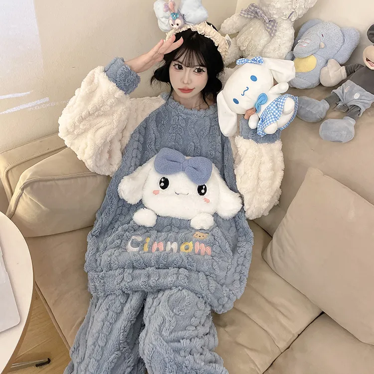 加绒加厚珊瑚绒睡衣女款秋冬季大码200斤学生可爱冬天家居服套装