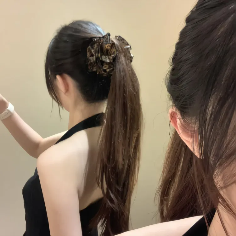 豹纹花朵香蕉夹女2025新款高级感发抓夹后脑勺半扎发鲨鱼夹子头饰