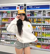 C16#惊叹号”植绒刺绣美式复古情侣连帽卫衣宽松多巴胺色