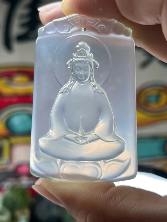 天然岫玉冰种素衣观音挂件，尺寸62✖️40mm