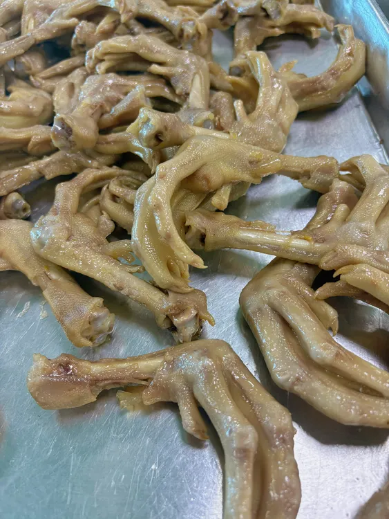 吴山贡鹅新鲜现卤鹅爪八个装，新鲜现做现卤现发