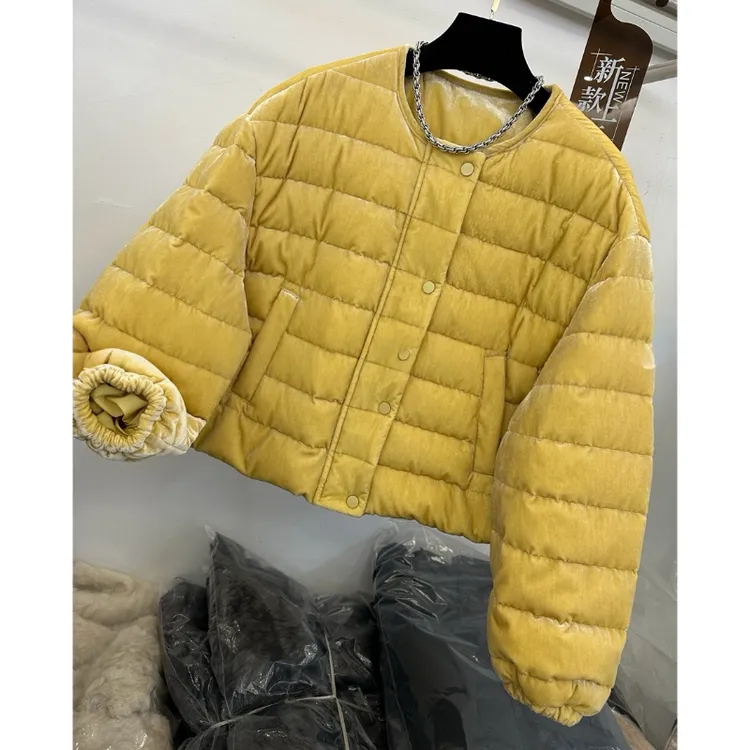 高端欧货2025冬季新款时尚丝绒保暖棉服加厚短款外套女