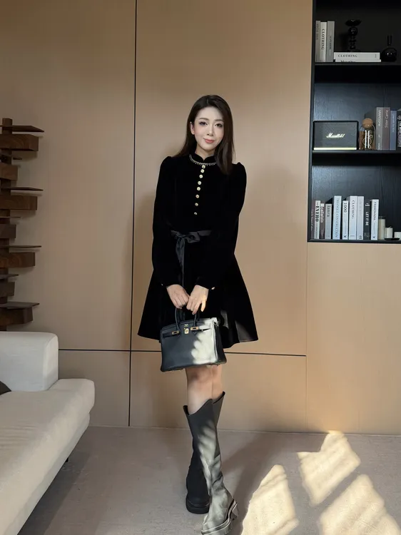 法式复古赫本风黑色蝴蝶结收腰蓬蓬小黑裙收腰显瘦连衣裙AM25653