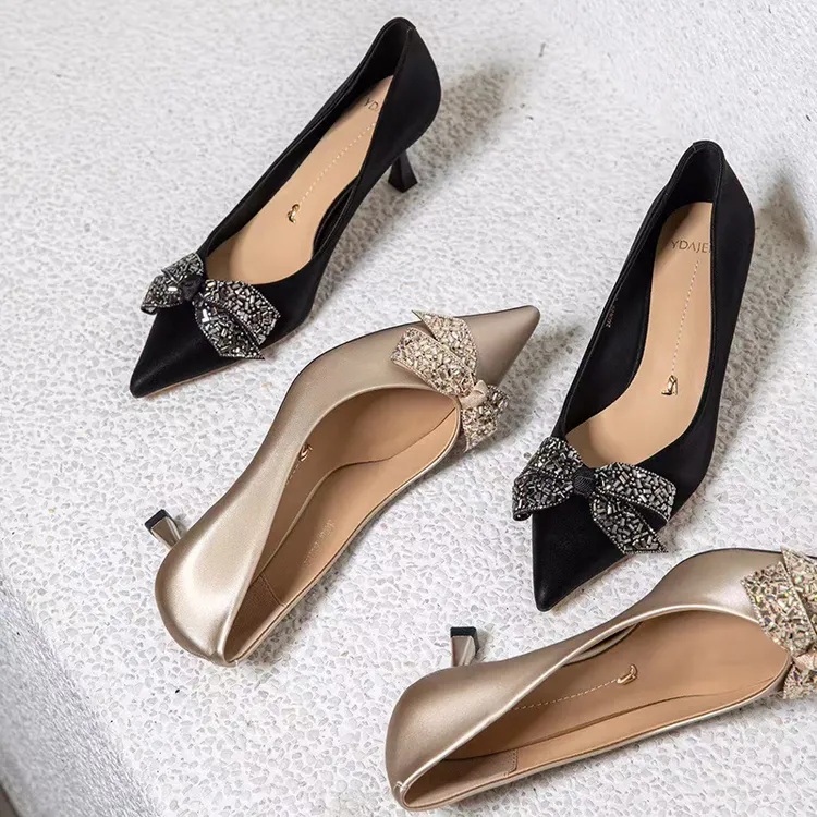 meichen/美晨2024年秋冬新款水钻蝴蝶结单鞋法式高跟鞋女细跟婚鞋