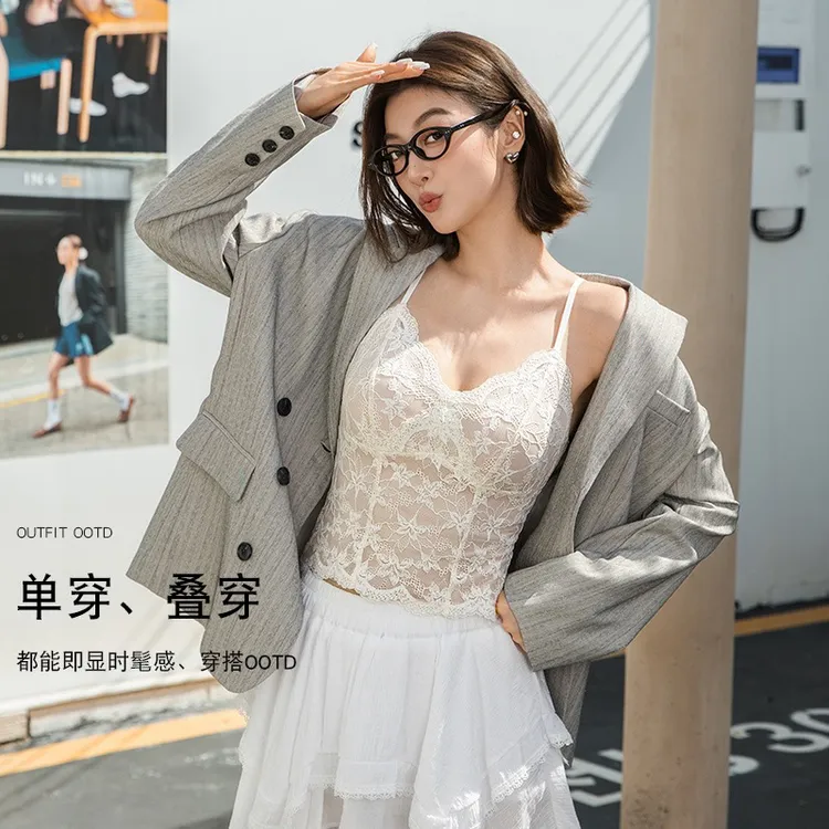 009设计师新款保暖背心法式纯欲风带胸垫蕾丝拼接V领吊带女内搭