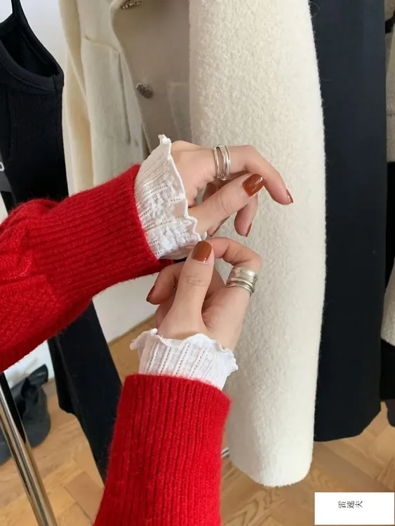 百搭显瘦半高领蕾丝打底衫毛衣内搭加绒神器叠穿时尚时髦洋气高档