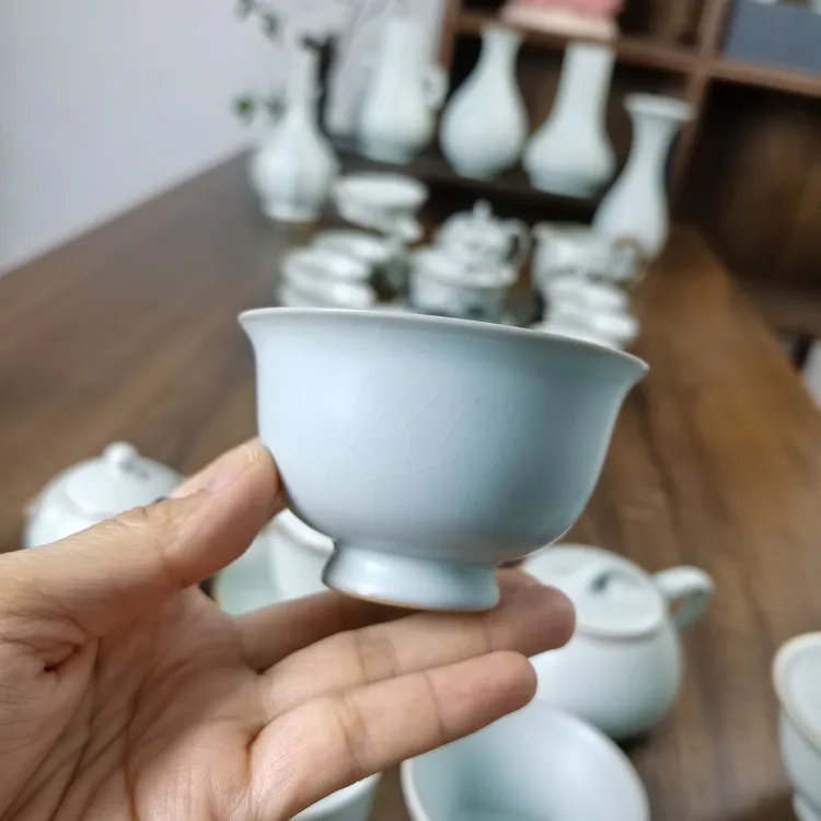 汝窑永乐压手杯110CC仿古天青哑光釉面，经典高端汝窑主人杯