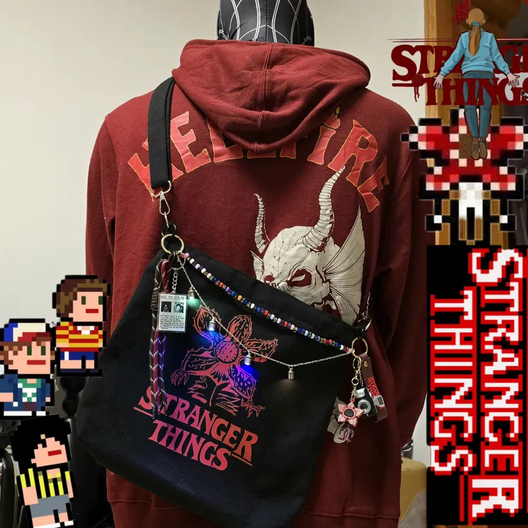 怪奇物语斜挎包 怪奇物语包 怪奇物语周边Stranger Things