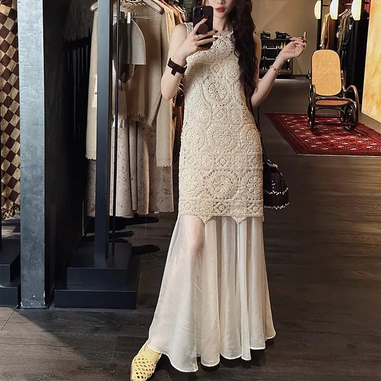 【今日精选】时尚气质！2025夏季新中式无袖蕾丝拼接黛黑奶杏色棉制